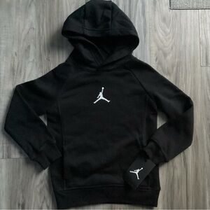 Jordan Black hoodie boys size 4(NWT) ~PRICE IS FIRM, NO OFFERS~